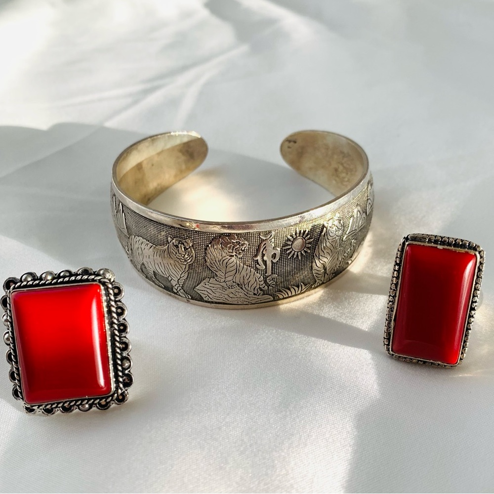 Tiger cuff bracelet set